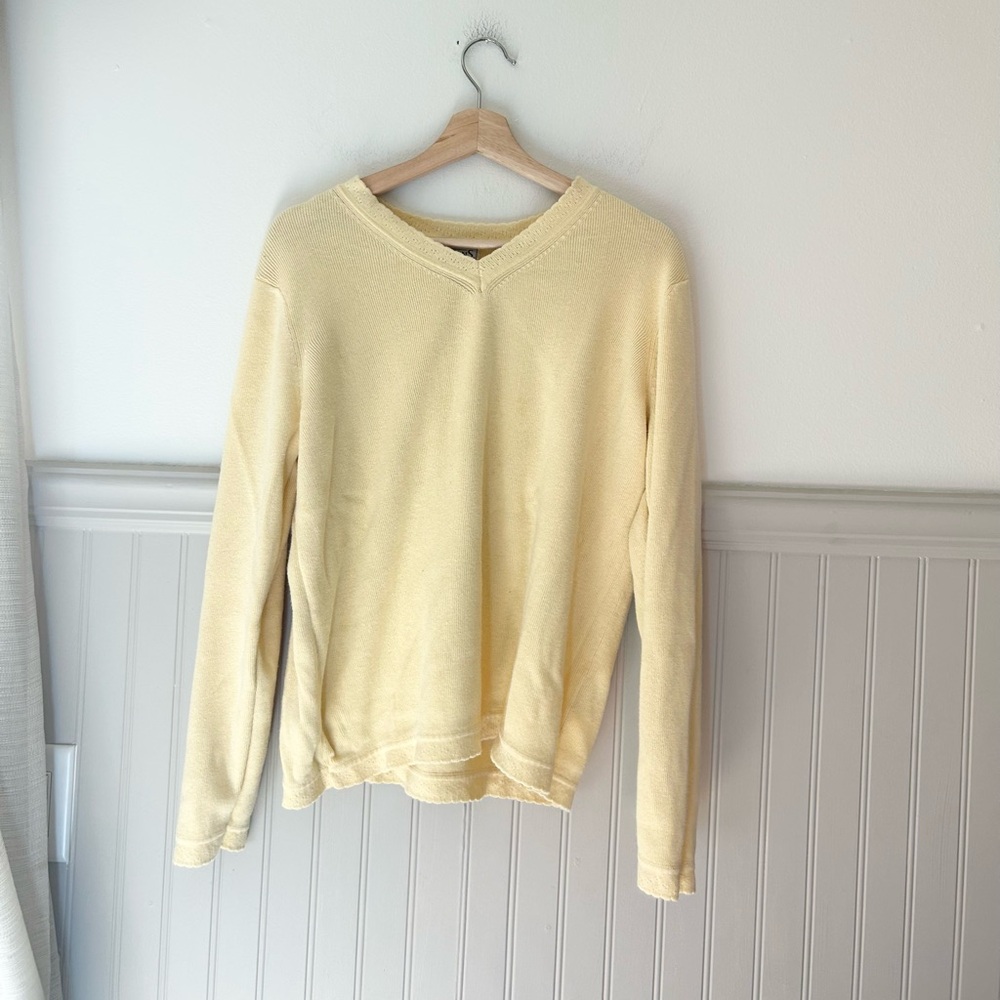 Basic Editions Large Women's Light Yellow V-Neck Pullover Sweater
